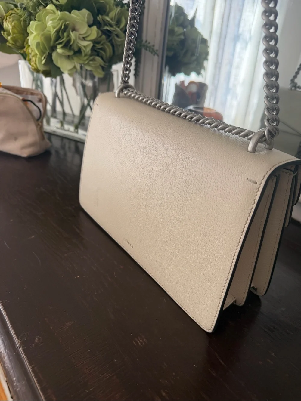 Gucci Cream Leather Shoulder Bag with Silver Chain - Picture 4 of 12